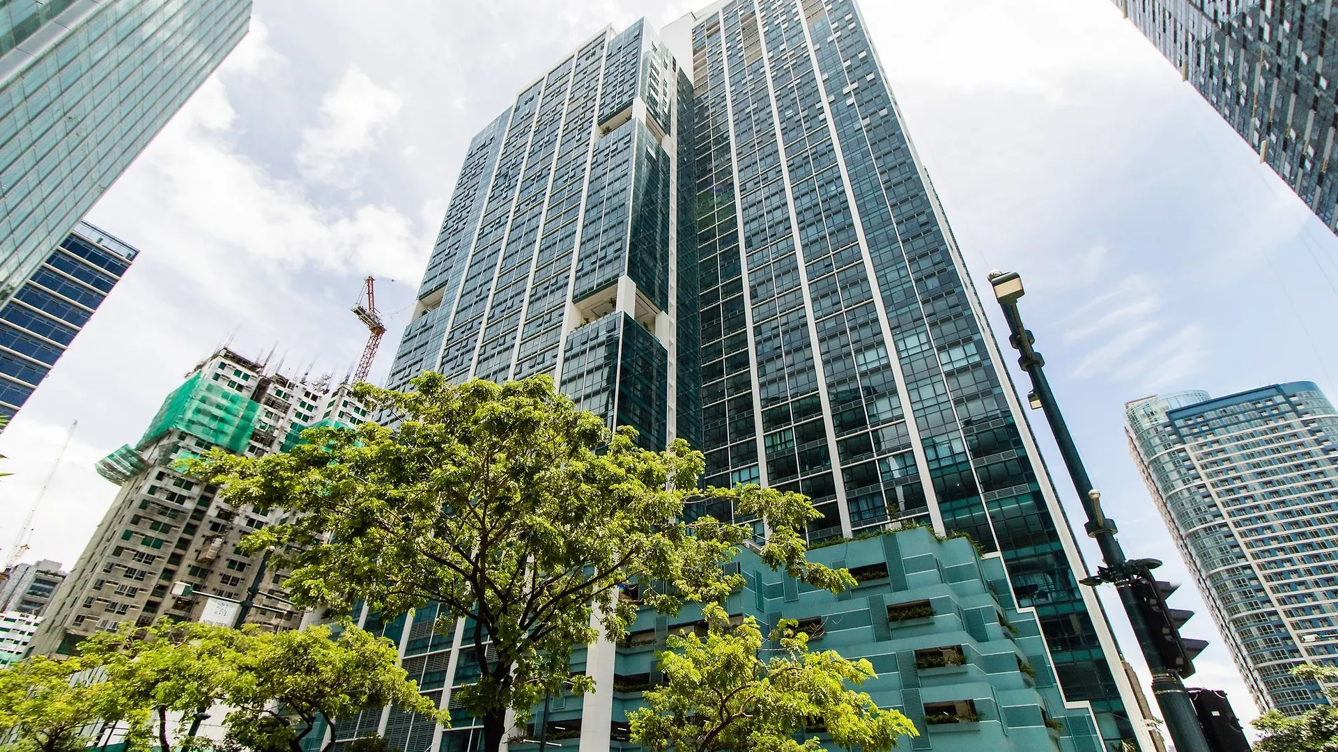 One Uptown Residence Bgc タギッグ 3*,